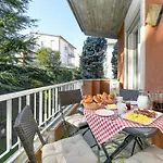 Family With Private Box Parking Desenzanoloft Official Partner Homes & By Marriott Bonvoy Apartmán *