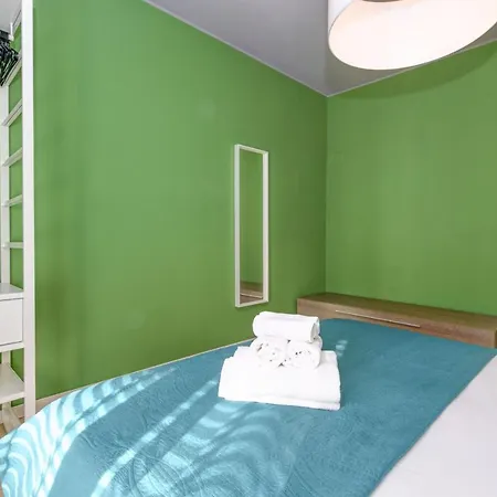 Apartment Desenzanoloft Official Partner Marriott Homes & - Family With Private Box Parking Desenzano del Garda