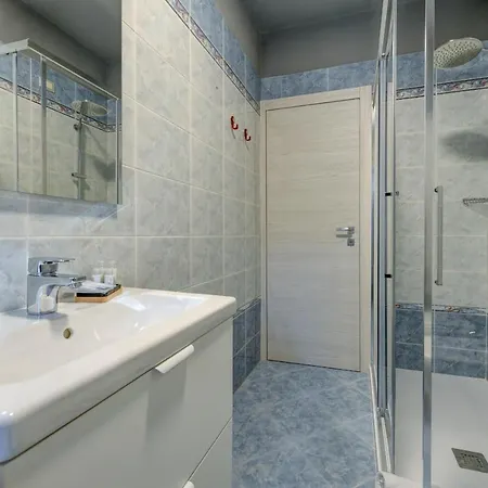 Desenzanoloft Official Partner Marriott Homes & - Family With Private Box Parking Apartment Desenzano del Garda