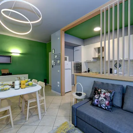 Desenzanoloft Official Partner Marriott Homes & - Family With Private Box Parking *