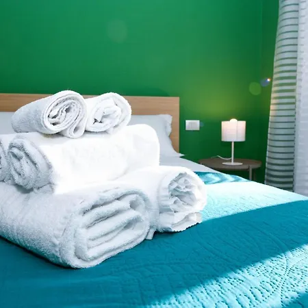 Desenzanoloft Official Partner Marriott Homes & - Family With Private Box Parking *