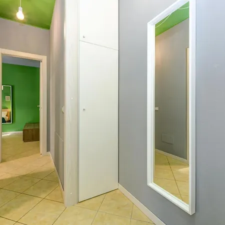 Family With Private Box Parking Desenzanoloft Official Partner Homes & By Marriott Bonvoy Appartement *